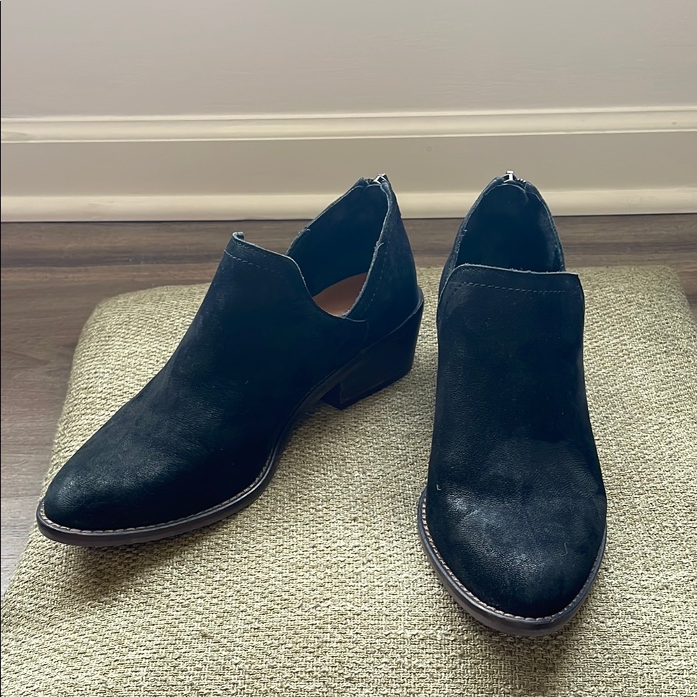 Sleek Black Ankle Booties with Suede Finish
